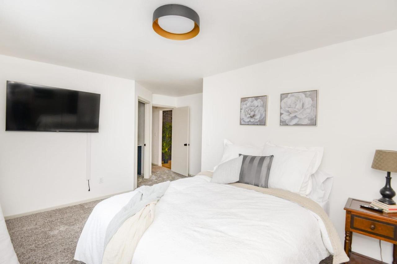 New Remodeled Townhome In Central פארגו מראה חיצוני תמונה